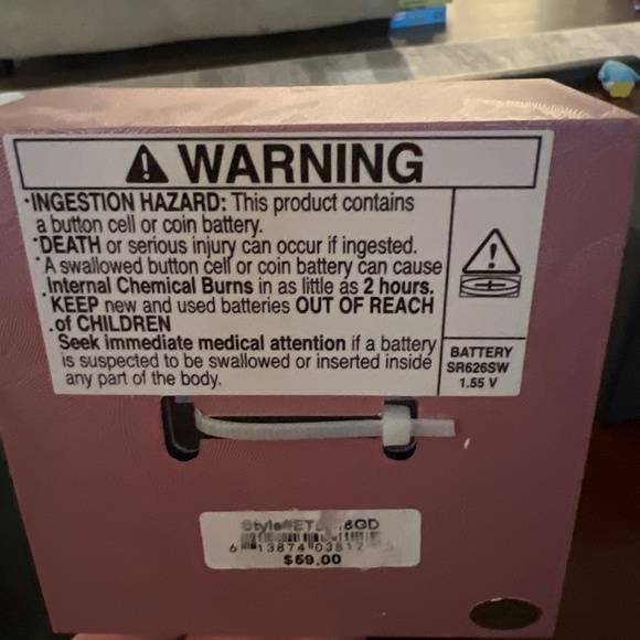 Ellen Tracy watch - Picture 3 of 3